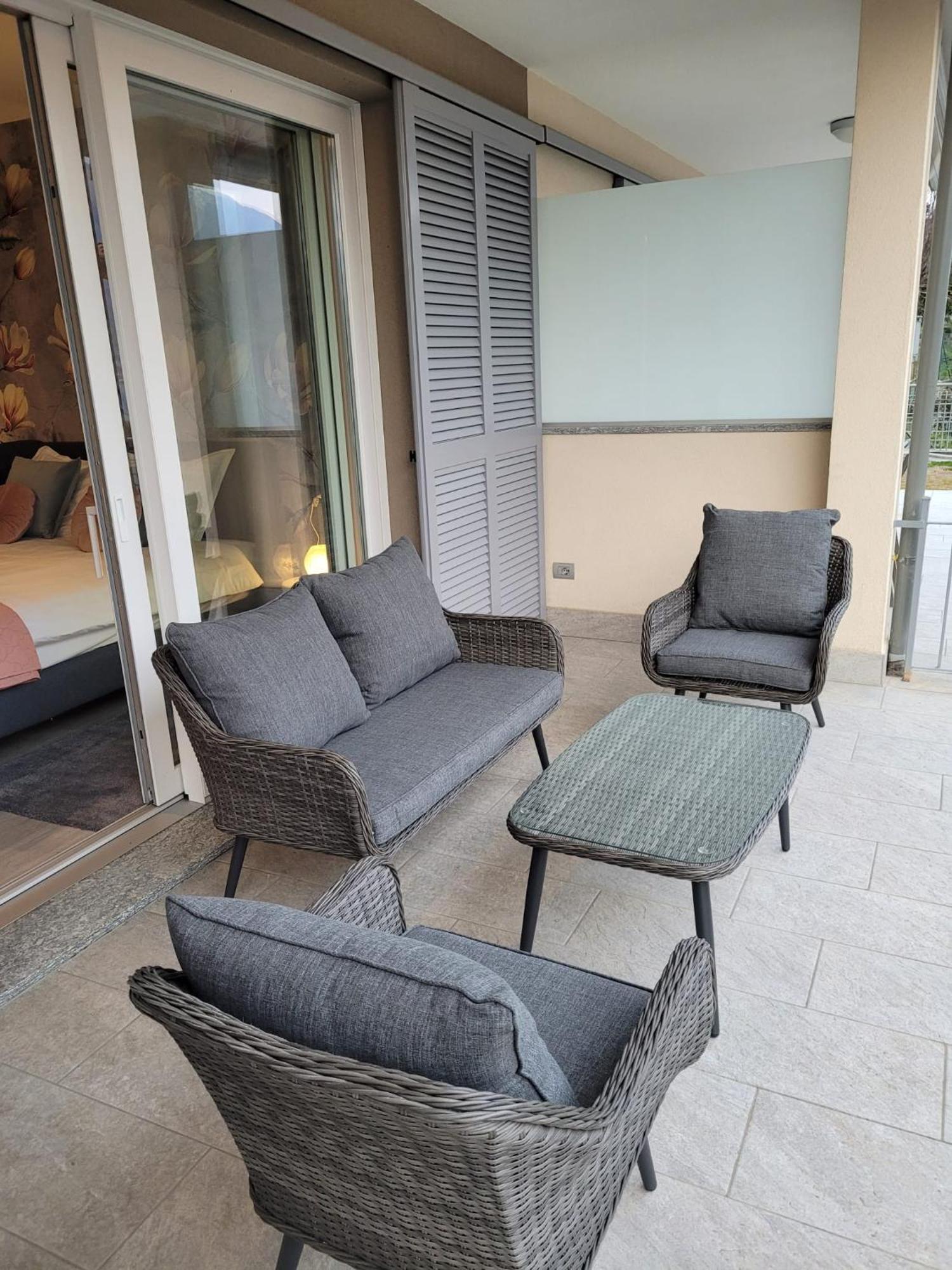 Lago-Apartment Midy, Sfeervol, Zwembad, Airco 도마소 외부 사진
